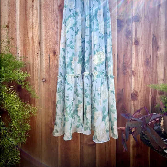 Light Blue and Sage Green Floral Ruffled Sleeve Chiffon Maxi Dress 🌿 - Picture 5 of 10